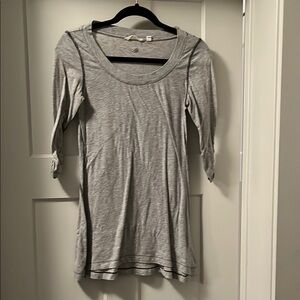 Athleta Gray 3/4 Sleeve tunic Top